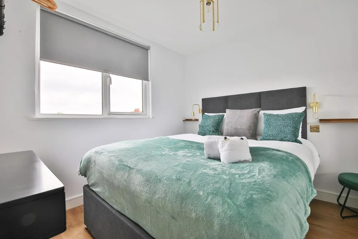 아파트 New Luxe Flat With Private Parking & 2 Bathrooms 카디프