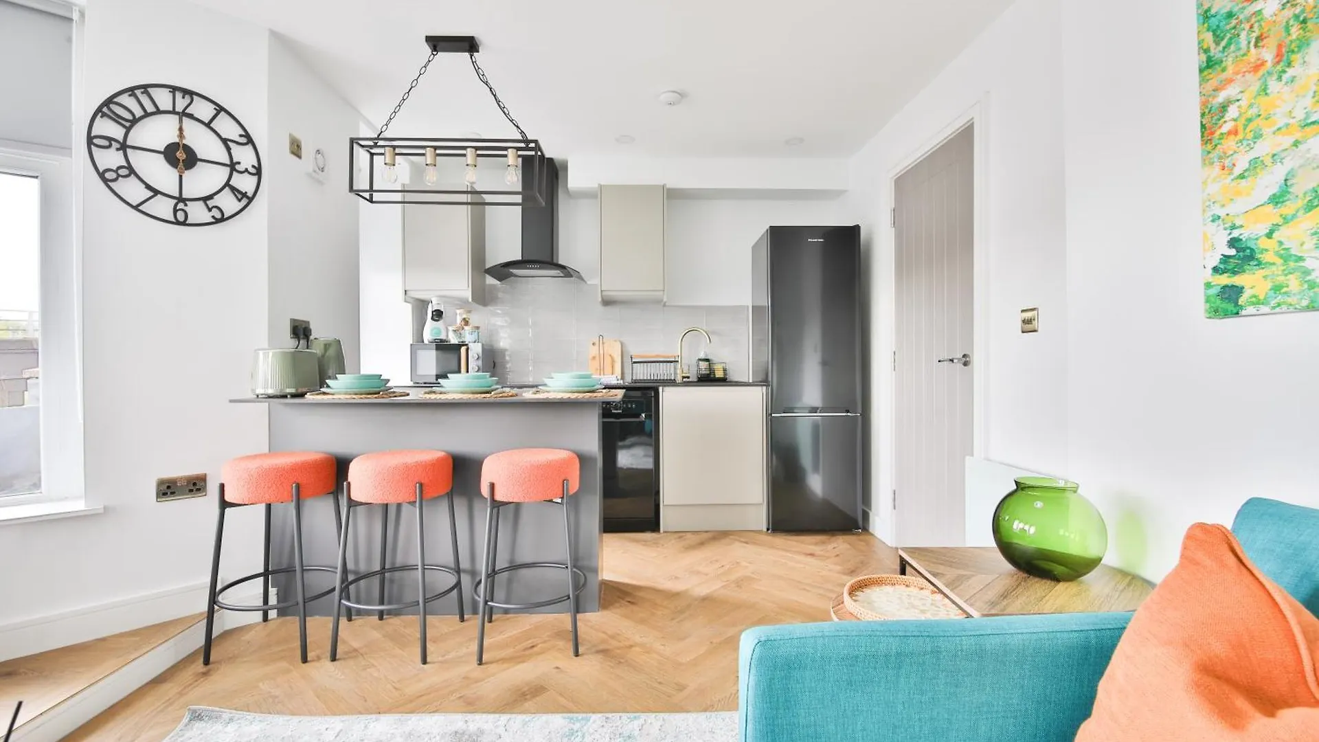 アパート New Luxe Flat With Private Parking & 2 Bathrooms カーディフ